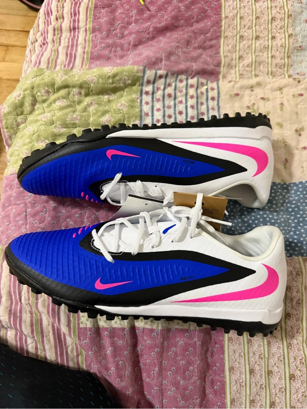 Nike Football Boots Phantom 6 Low Pro TF.